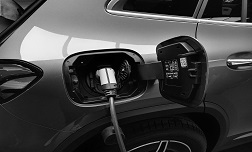 Exploring the Advancements in Storage Technologies and Grid Architecture of Electric Vehicle Charging Systems