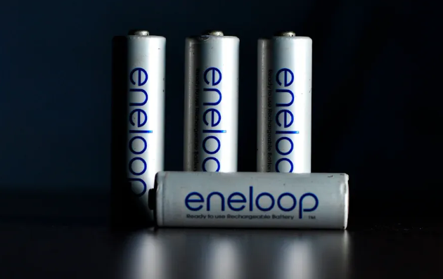 SR44 vs LR44 Which Battery Should You Use