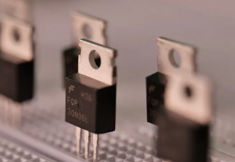 C1815 vs C945 Key Features and Application Guide