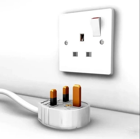 Socket and plug.jpg